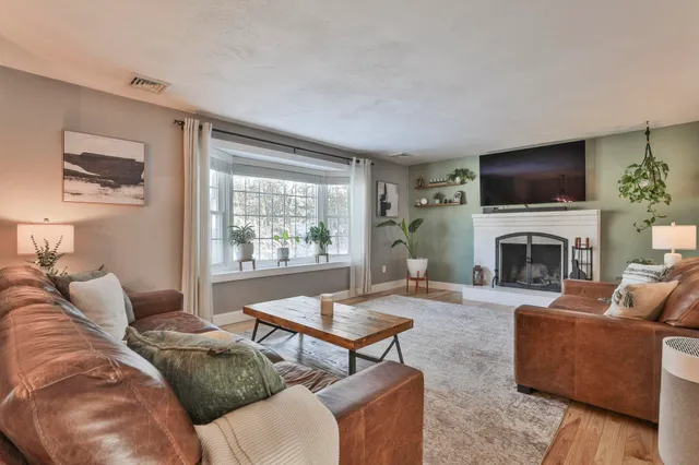 $535,000 | 26 Sunapee Street, Nashua, NH 03063