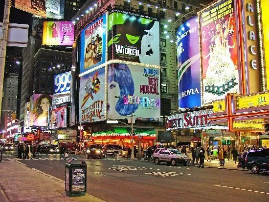 $749,000 | 100 West 39th Street, Unit 38E | Fashion District