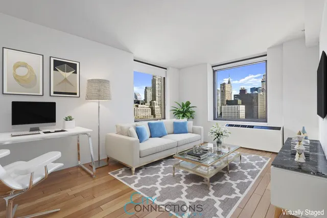 $749,000 | 100 West 39th Street, Unit 38E | Fashion District