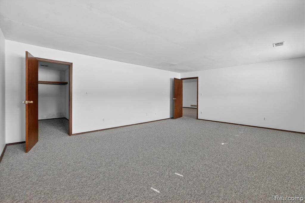 14463 Seymour Road Linden, MI 48451 - Photo 38 of 65 Gallery Image 38