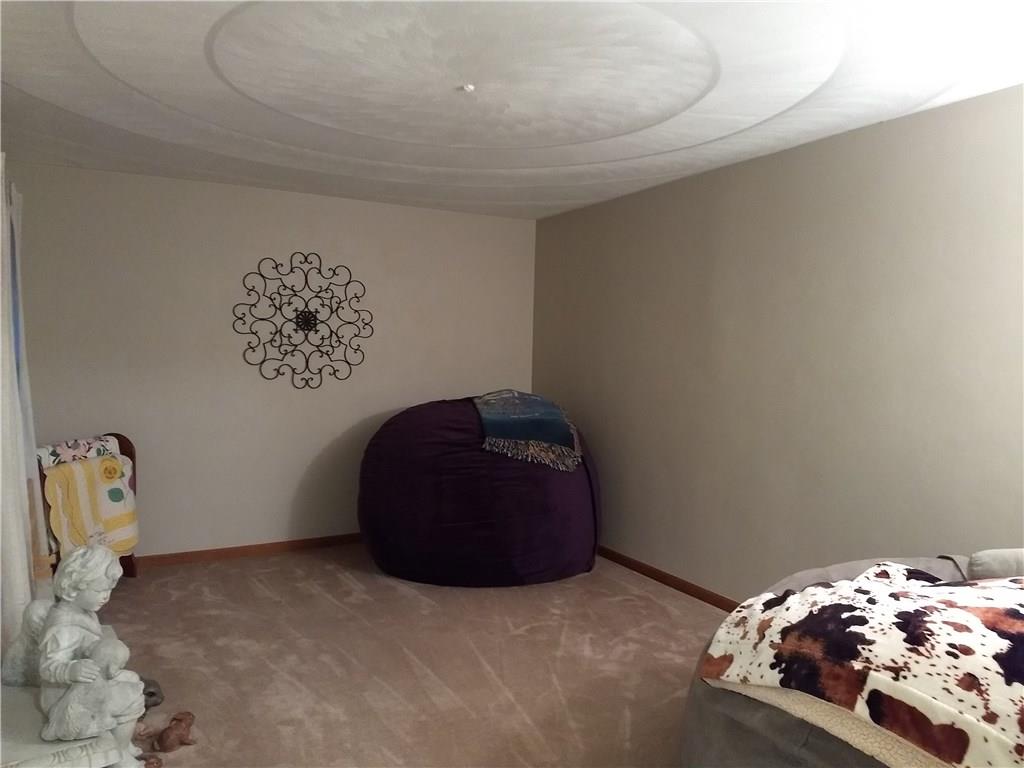 215 Rizzi Drive Irwin, PA 15642 - Photo 10 of 18 Gallery Image 10