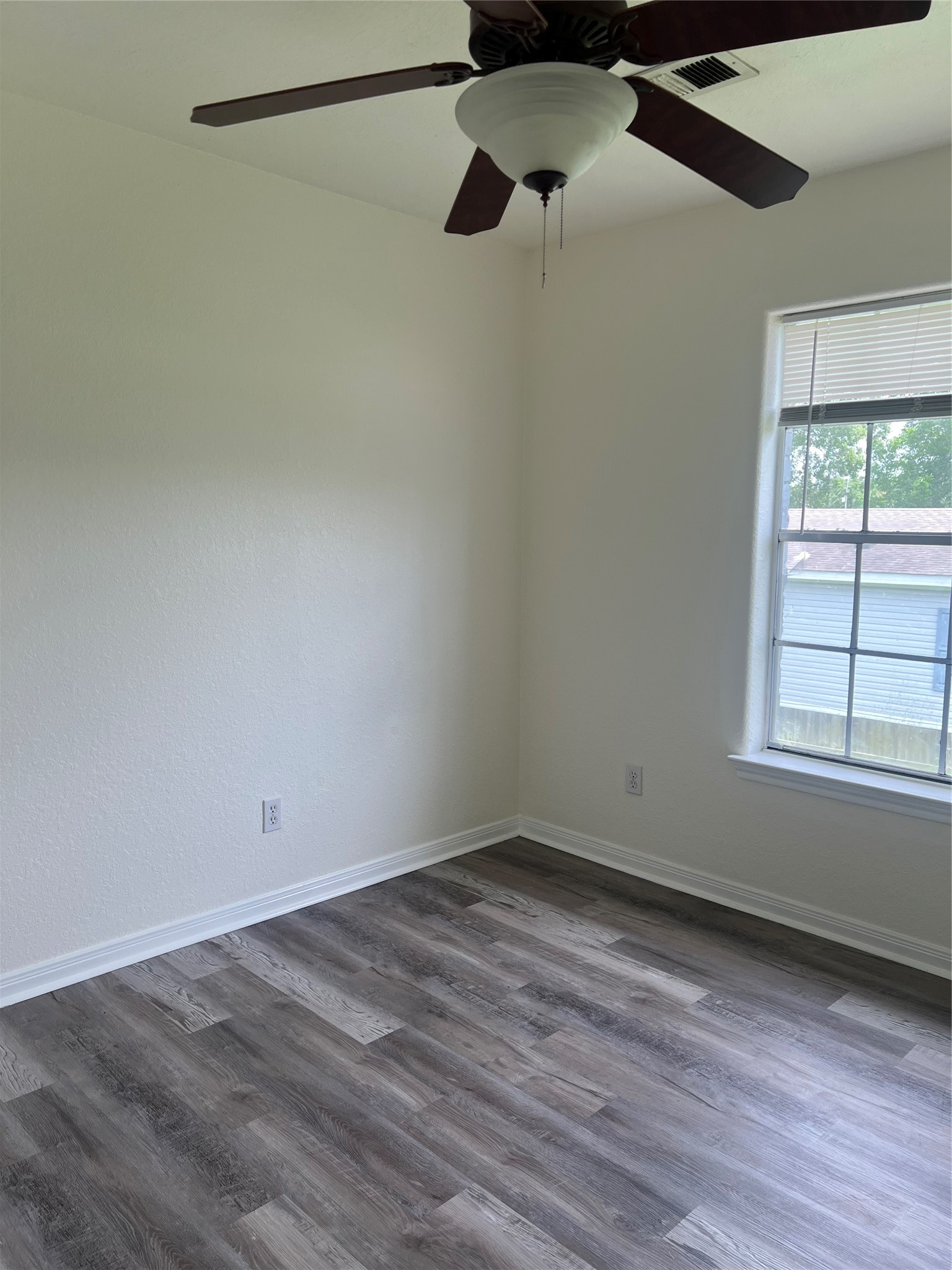 827 Algoa-Friendswood Road, Unit 4 Alvin, TX 77511 - Photo 3 of 6