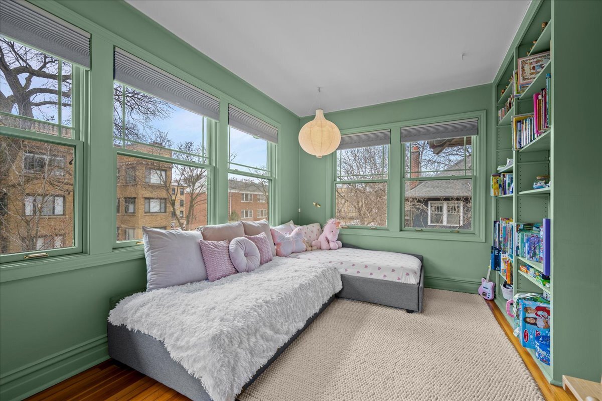 1202 Maple Avenue Evanston, IL 60202 - Photo 15 of 42