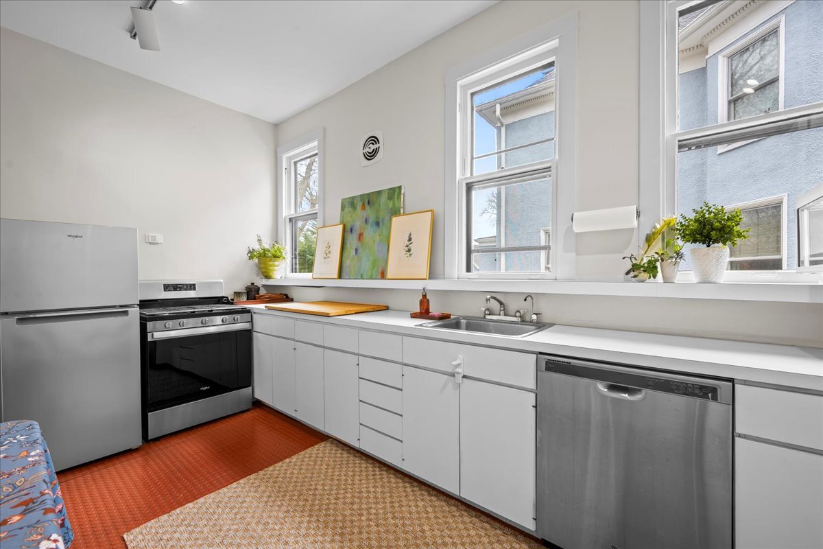 1202 Maple Avenue Evanston, IL 60202 - Photo 26 of 42