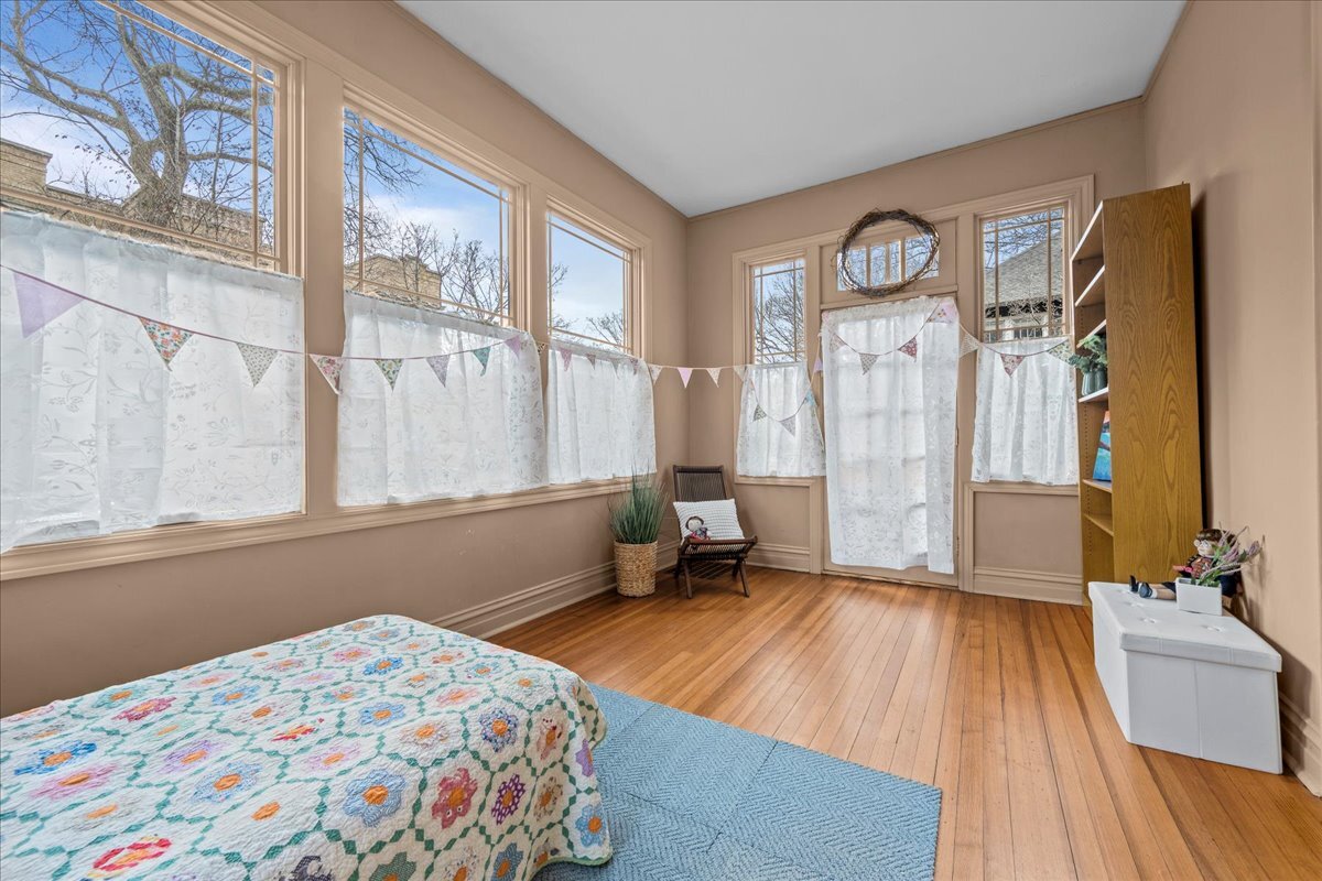 1202 Maple Avenue Evanston, IL 60202 - Photo 29 of 42