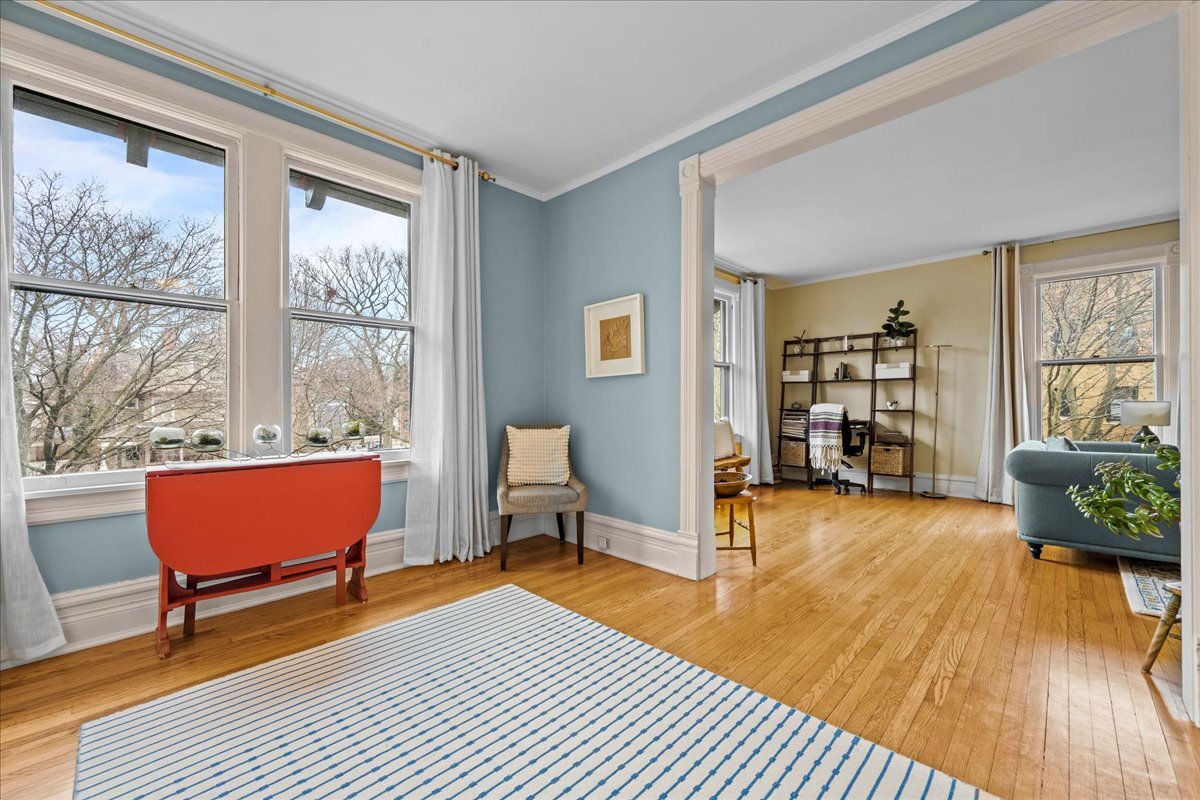 1202 Maple Avenue Evanston, IL 60202 - Photo 4 of 42