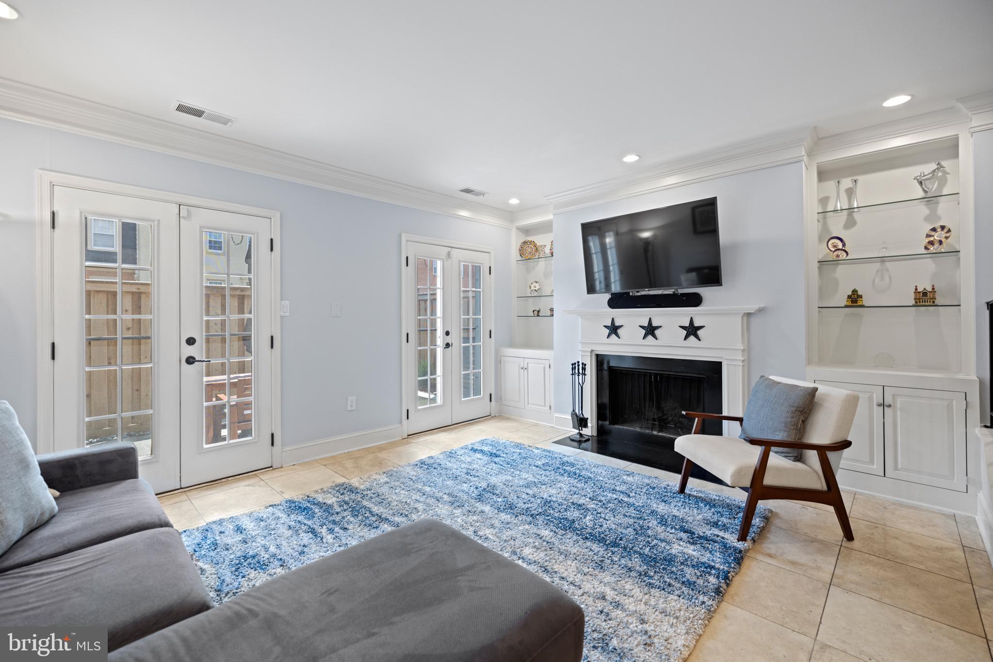 1618 Belmont Street Northwest, Unit C Washington, DC 20009 - Photo 2 of 26