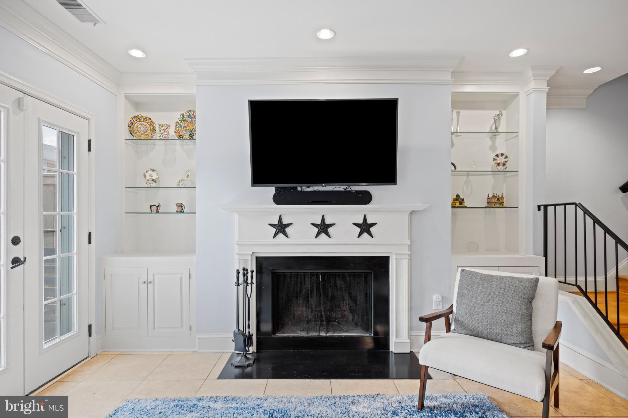 1618 Belmont Street Northwest, Unit C Washington, DC 20009 - Photo 3 of 26