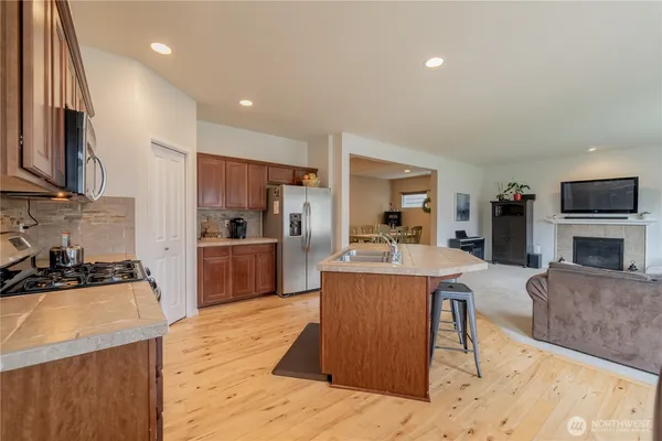 $900,000 | 14025 5th Place West, Everett, WA 98208