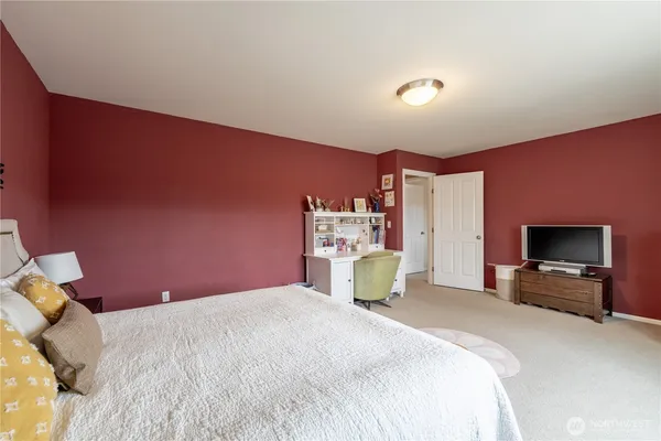 $900,000 | 14025 5th Place West, Everett, WA 98208