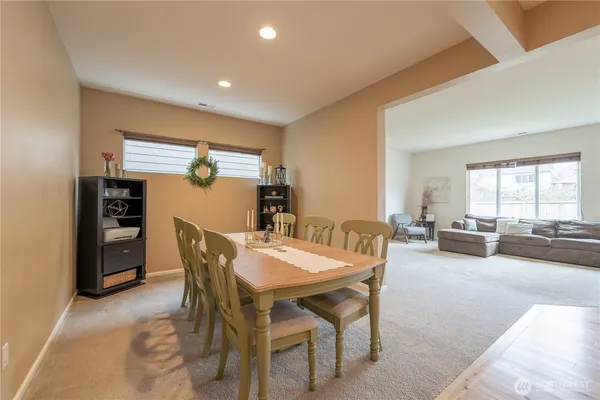 $900,000 | 14025 5th Place West, Everett, WA 98208