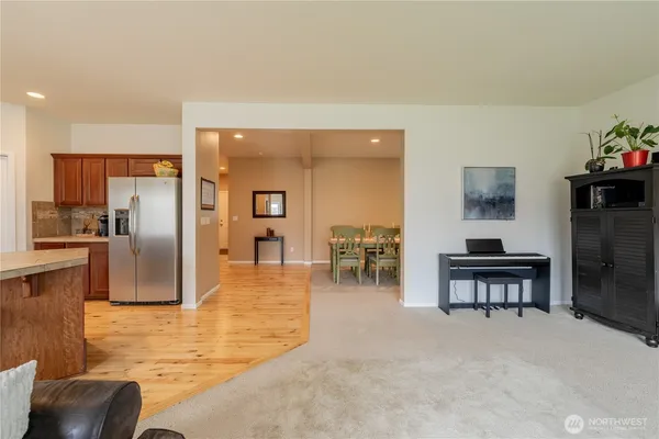 $900,000 | 14025 5th Place West, Everett, WA 98208