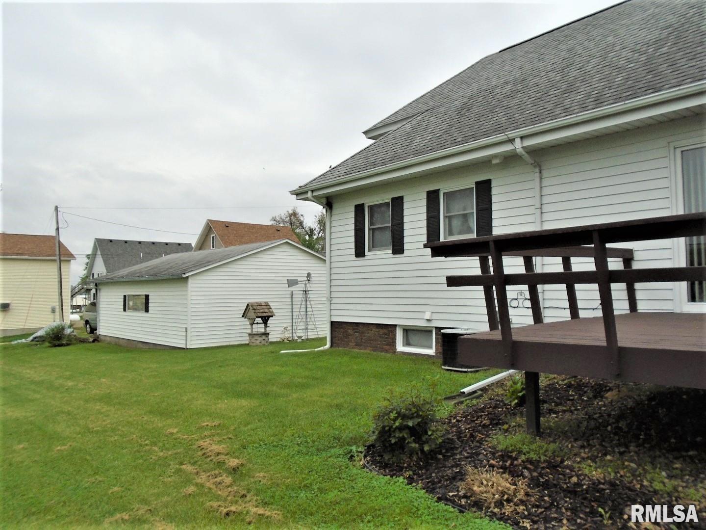511 Willow Street Bennett, IA 52721 - Photo 5 of 28 Gallery Image 5