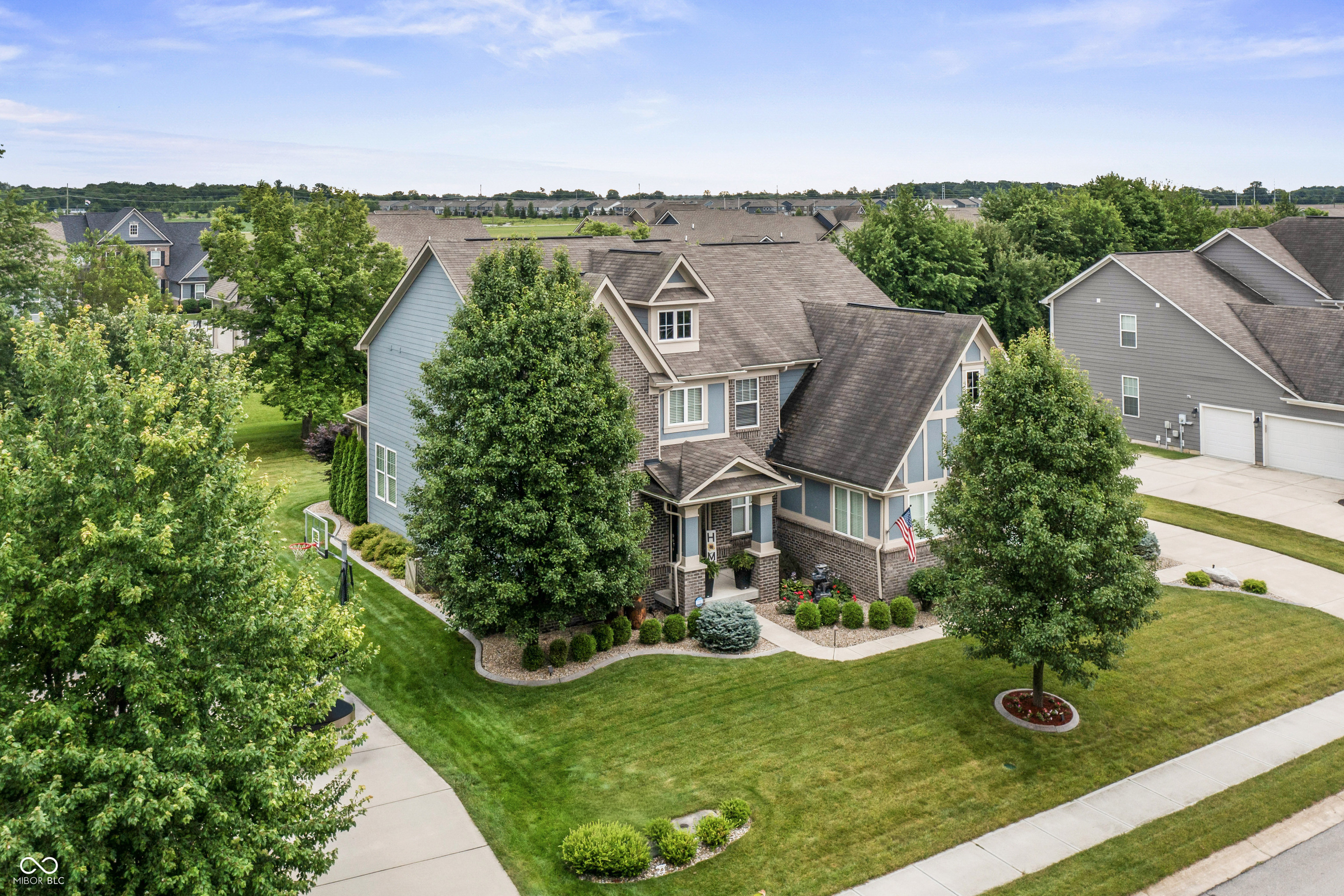 10123 Landis Boulevard Fishers, IN 46040 - Photo 4 of 80