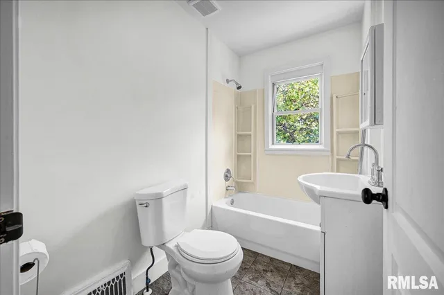 $94,900 | 1328 North Stever Avenue, West Peoria, IL 61604