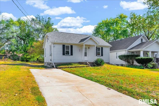 $94,900 | 1328 North Stever Avenue, West Peoria, IL 61604