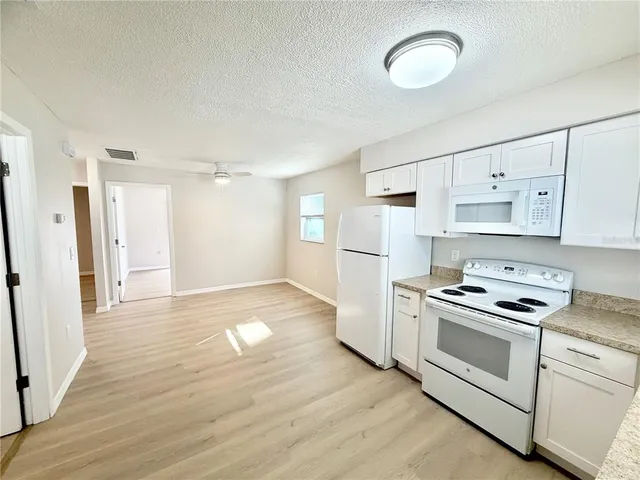 $1,500 | 5828 Gulf Drive, New Port Richey, FL 34652