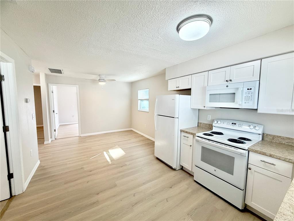 5828 Gulf Drive New Port Richey, FL 34652 - Photo 4 of 22