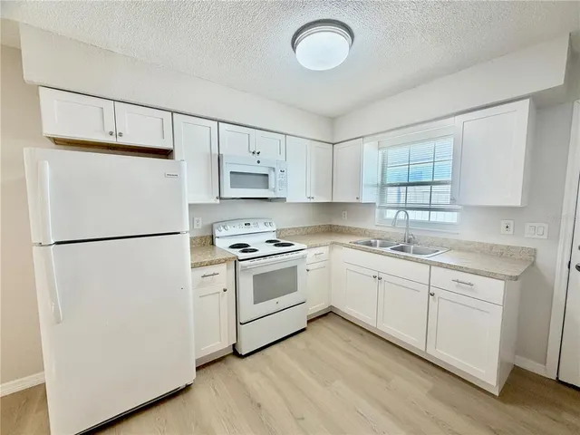 $1,500 | 5828 Gulf Drive, New Port Richey, FL 34652