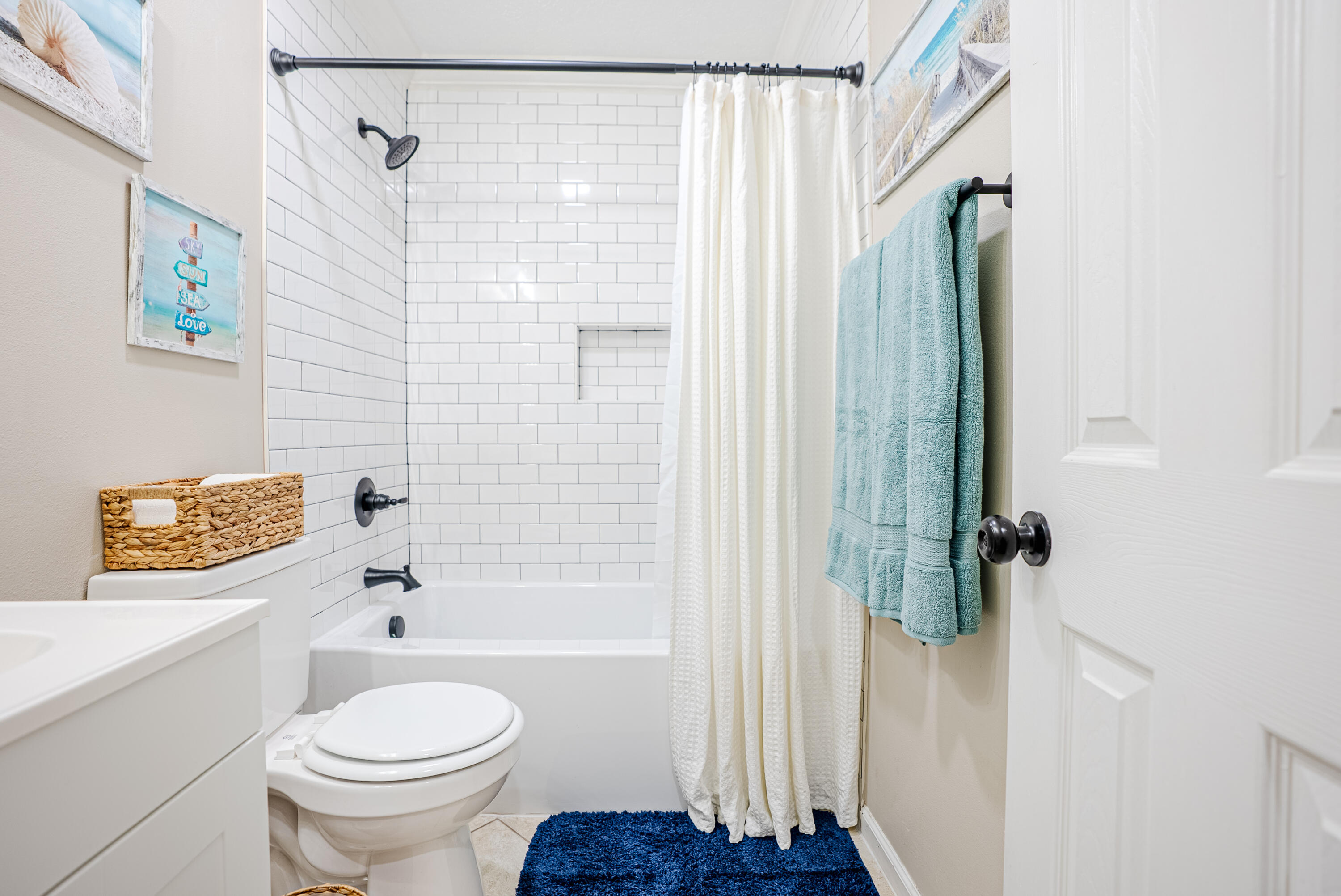 3015 Stanford Road Panama City, FL 32405 - Photo 21 of 62 Main Bathroom