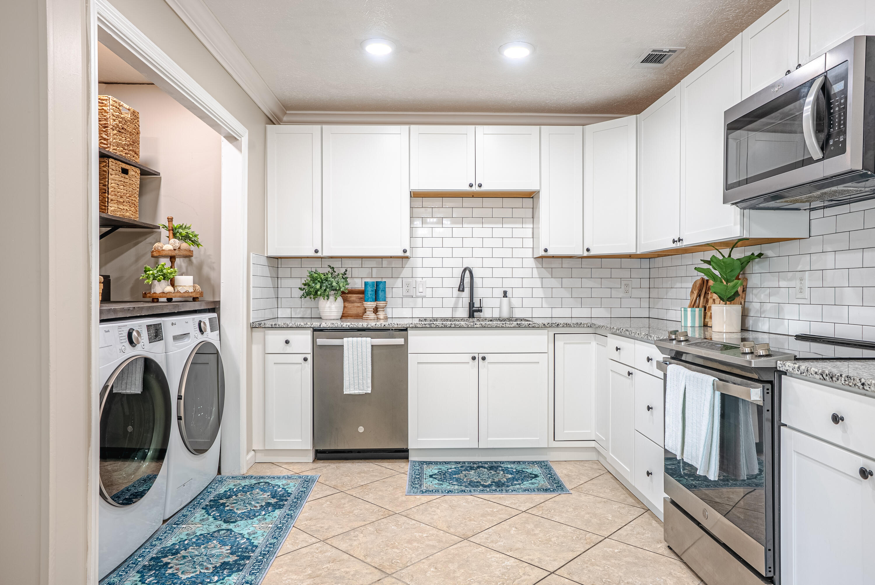 3015 Stanford Road Panama City, FL 32405 - Photo 9 of 62 Kitchen