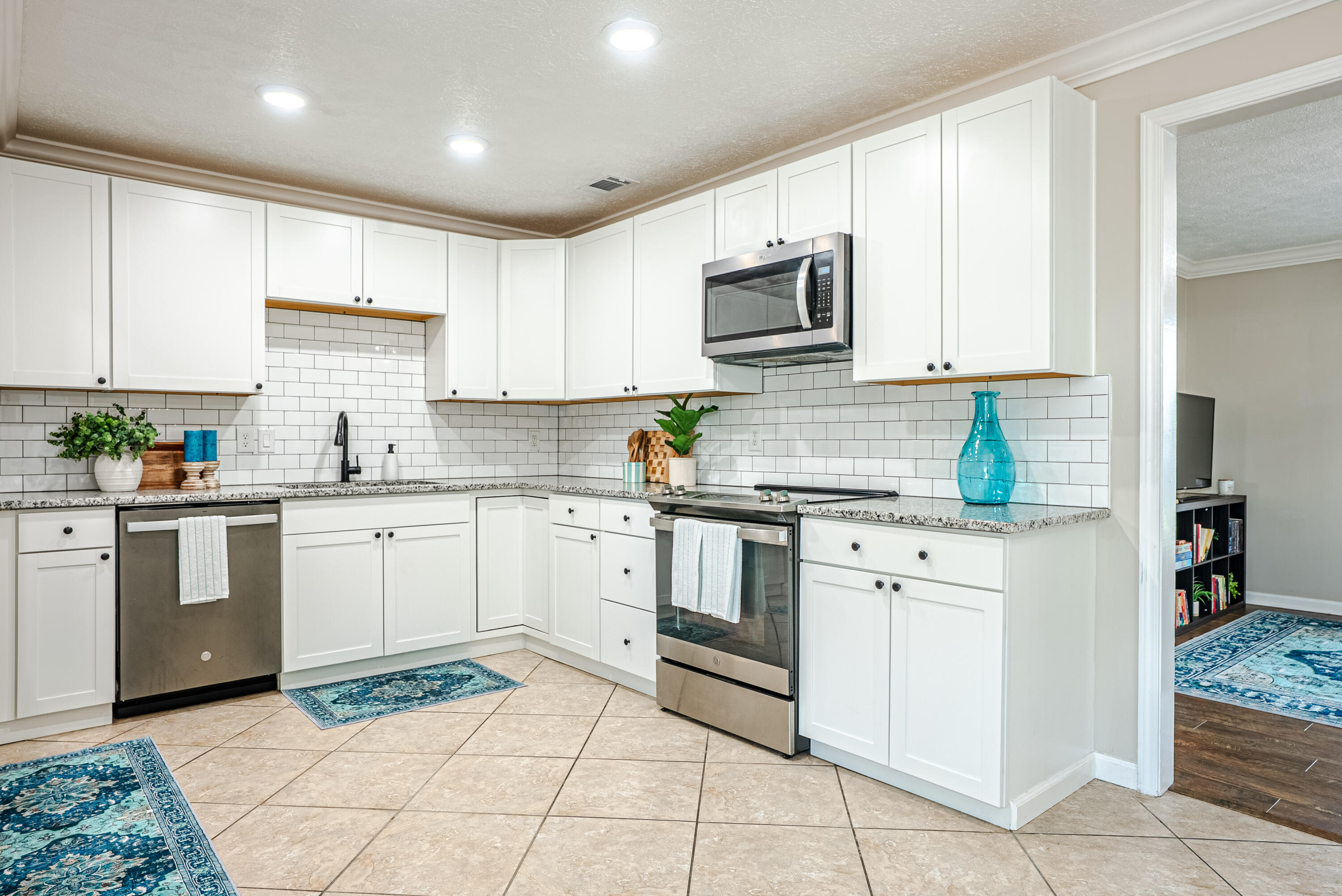 3015 Stanford Road Panama City, FL 32405 - Photo 10 of 62 Kitchen