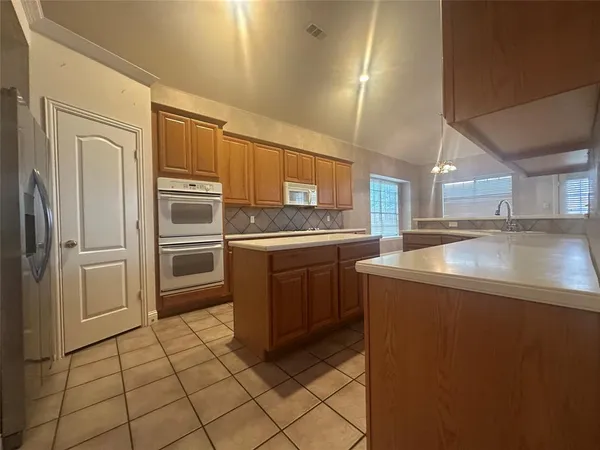 $3,195 | 740 Bonnie Court, Murphy, TX 75094