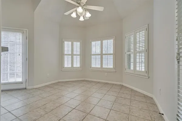 $2,600 | 3427 Lost Oak Drive, Spring, TX 77388