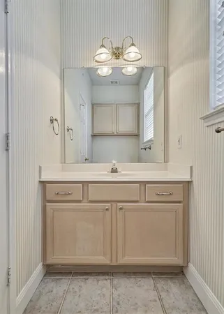 $2,600 | 3427 Lost Oak Drive, Spring, TX 77388