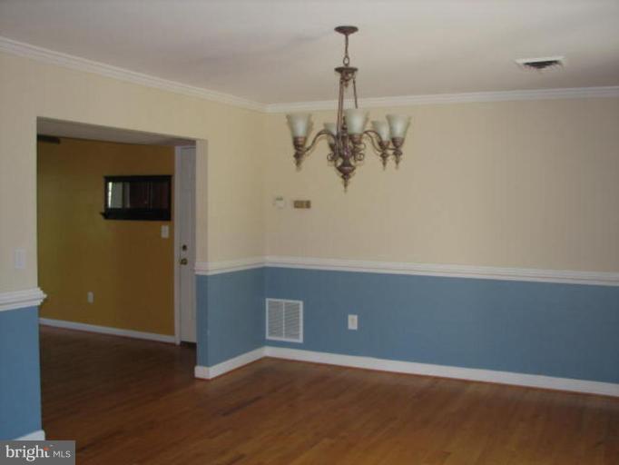 698 Appomattox Road East Davidsonville, MD 21035 - Photo 4 of 14 Dining Room
