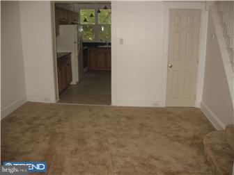 7208 Sommers Road Philadelphia, PA 19138 - Photo 3 of 8 Living Room
