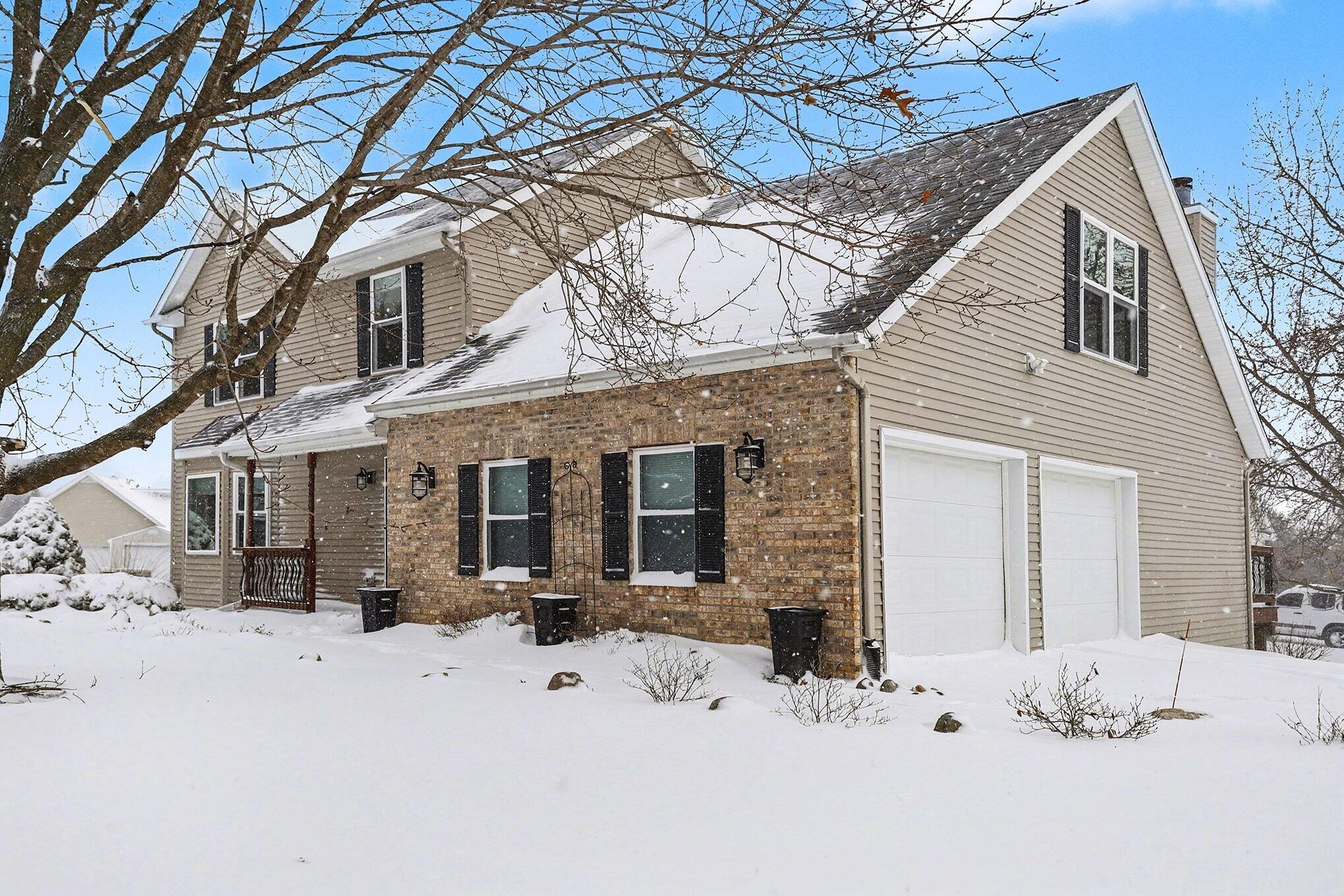8155 Interlochen Street Kalamazoo, MI 49009 - Photo 2 of 35 002__mg_6075_301
