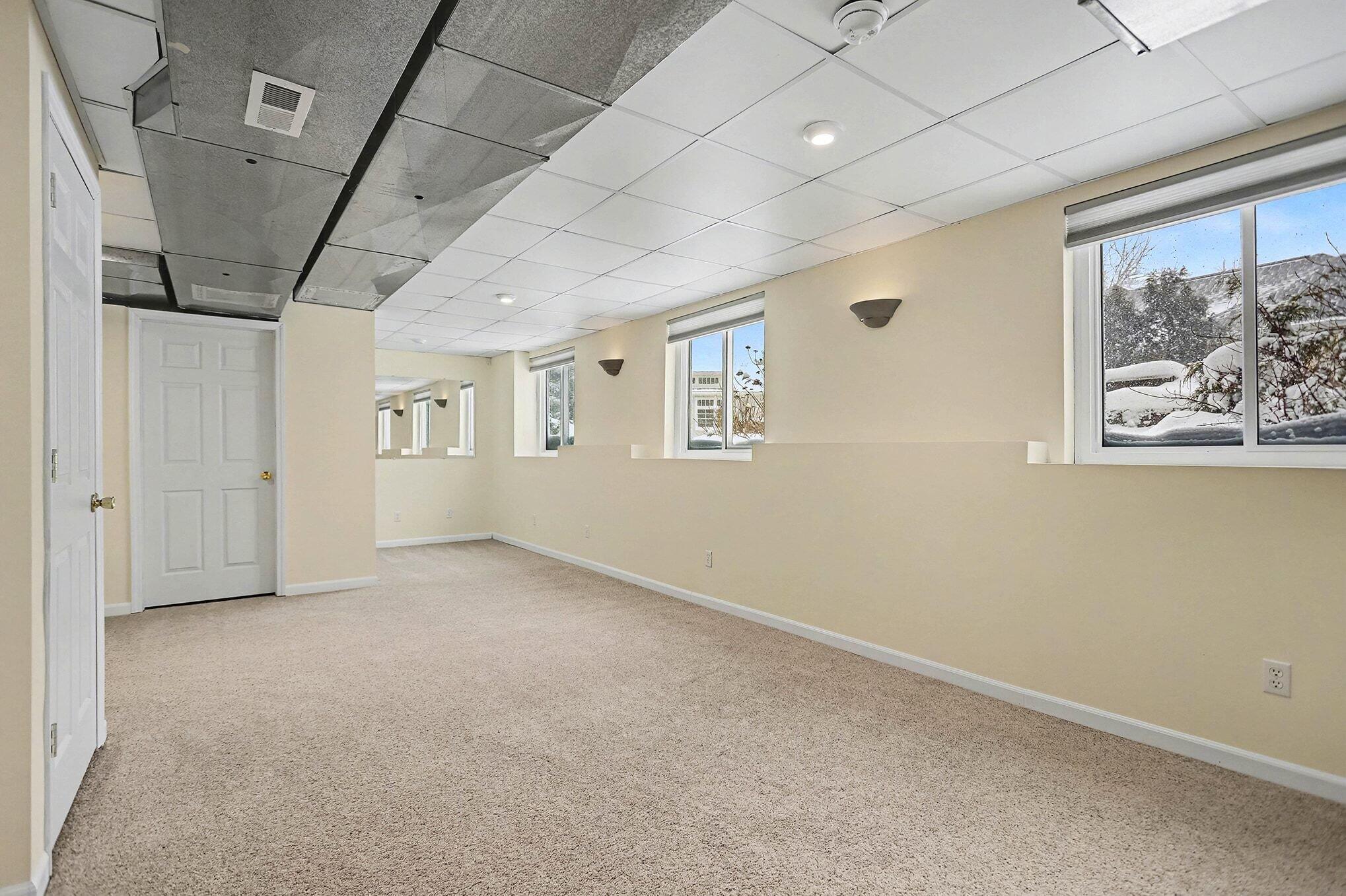 8155 Interlochen Street Kalamazoo, MI 49009 - Photo 31 of 35 033__mg_6052_455