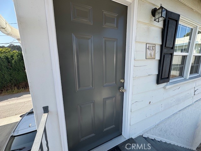 4137 1/2 Warner Boulevard Burbank, CA 91505 - Photo 13 of 14 a view of walk in closet