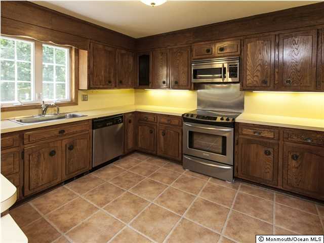 6 Borden Road Middletown, NJ 07748 - Photo 7 of 16 Additional Photo