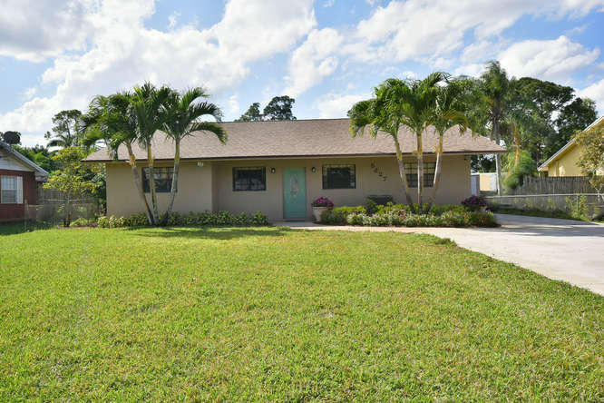 5527 2nd Road Lake Worth, FL 33467 - Photo 1 of 16 Main Front