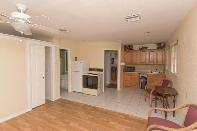 5527 2nd Road Lake Worth, FL 33467 - Photo 12 of 16 Kitchenette