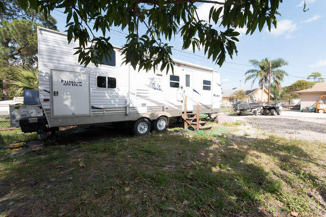 5527 2nd Road Lake Worth, FL 33467 - Photo 15 of 16 RV Parking