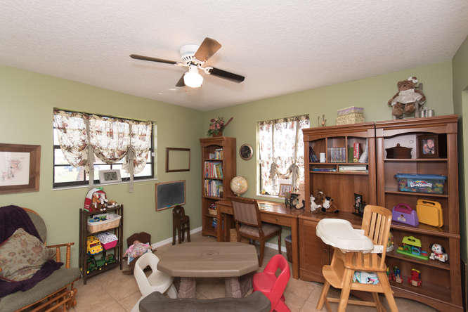 5527 2nd Road Lake Worth, FL 33467 - Photo 8 of 16 Bedroom 2