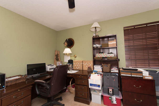 5527 2nd Road Lake Worth, FL 33467 - Photo 10 of 16 office