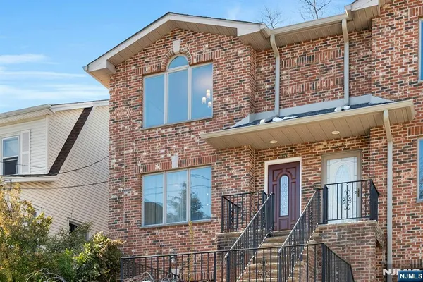 $1,258,888 | 573 Kearney Avenue, Unit C0573, Cliffside Park, NJ 07010