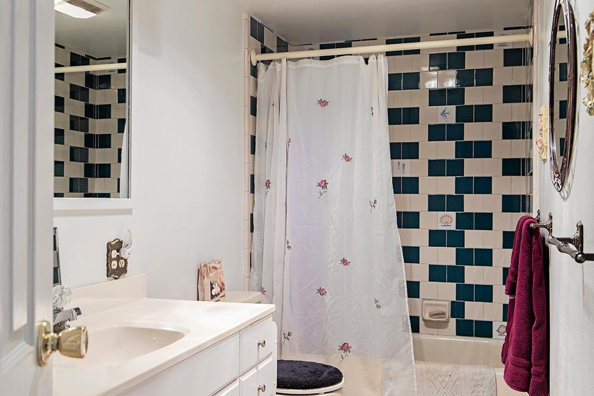 2412 Robinson Road Grants Pass, OR 97527 - Photo 10 of 25 Additional Photo