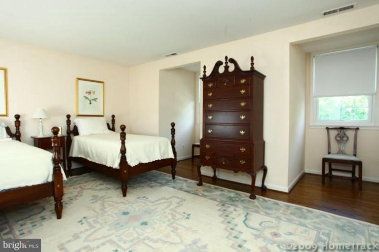 4 Brookland Ridge Road Lutherville-Timonium, MD 21093 - Photo 12 of 15 Bedroom #3