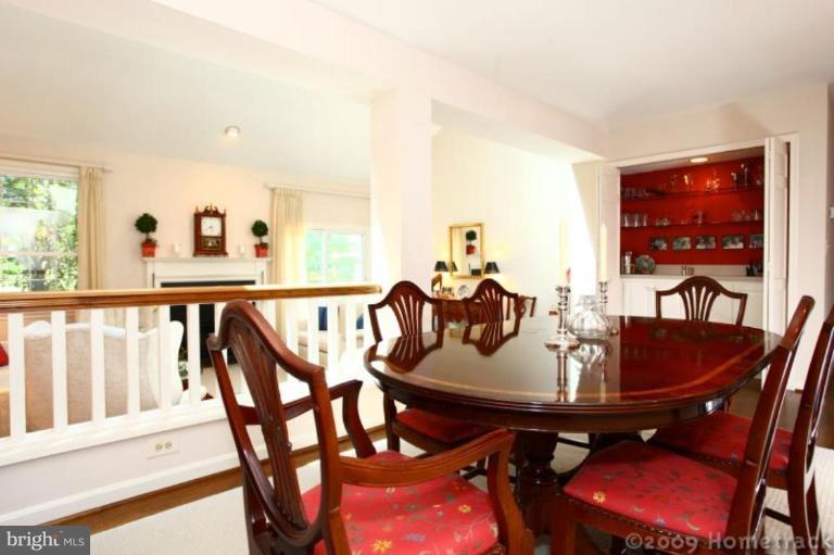 4 Brookland Ridge Road Lutherville-Timonium, MD 21093 - Photo 5 of 15 Dining Room