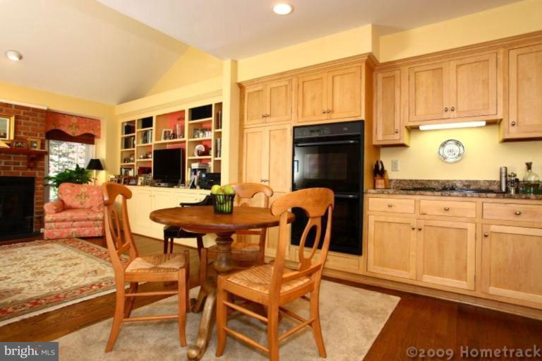 4 Brookland Ridge Road Lutherville-Timonium, MD 21093 - Photo 8 of 15 Kitchen #2