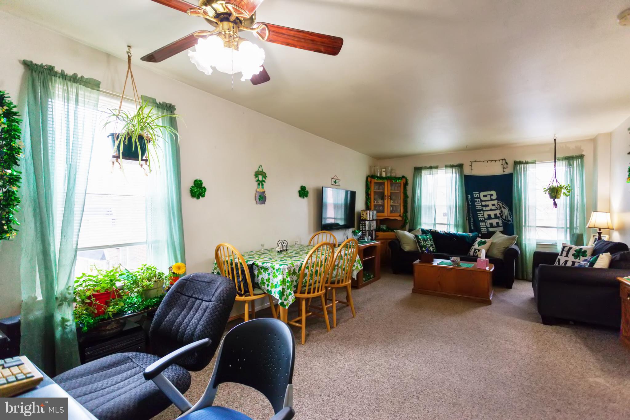 12069 Abby Road Philadelphia, PA 19154 - Photo 7 of 30 First Floor - Living room & Dining room
