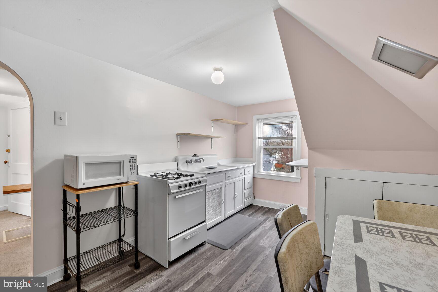 4808 Riverdale Road Riverdale, MD 20737 - Photo 19 of 45 Upper Lvl apt kit