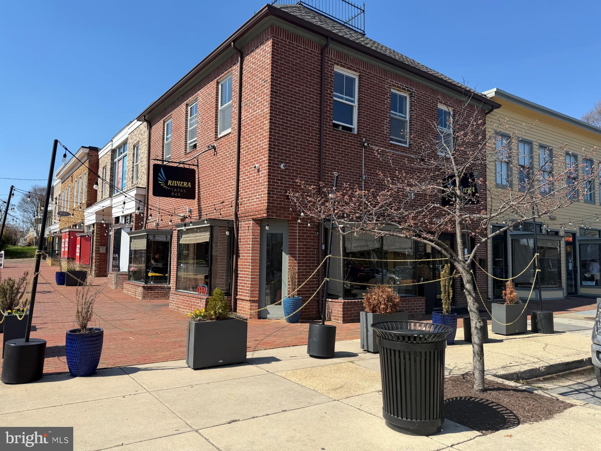 4808 Riverdale Road Riverdale, MD 20737 - Photo 40 of 45 Local restaurants