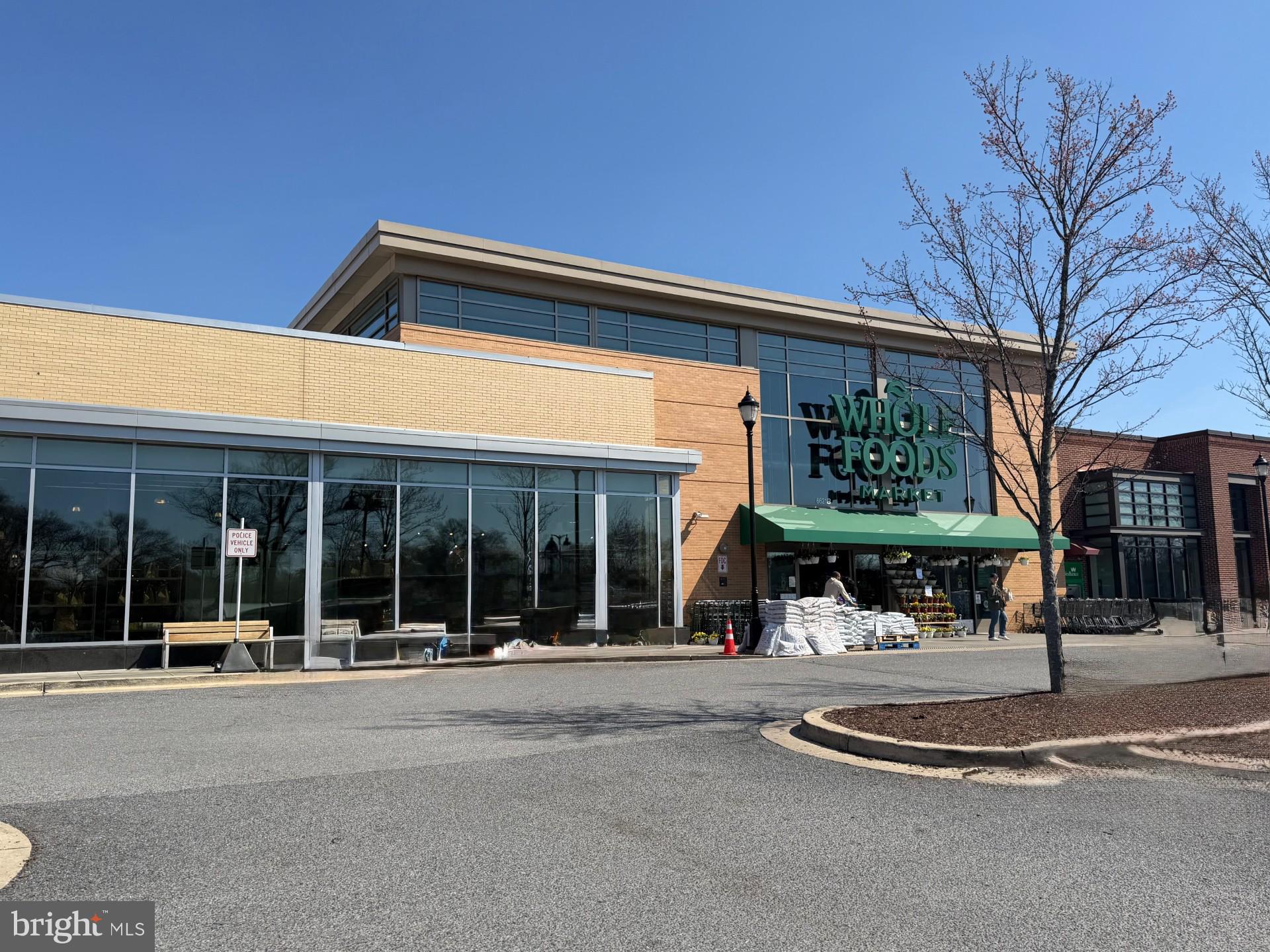4808 Riverdale Road Riverdale, MD 20737 - Photo 42 of 45 Local groceries