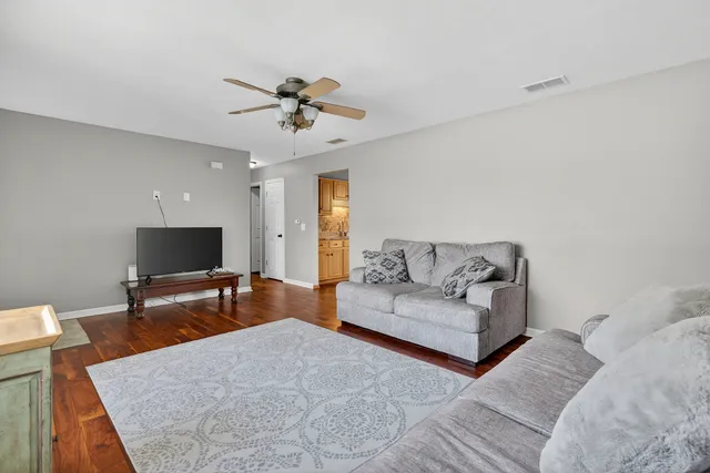 $320,000 | 295 Vita Lane, Braidwood, IL 60408